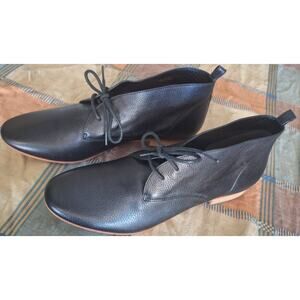 Cole Haan "Chester" chukka boot- men's size 10- black leather- never worn out!